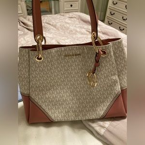 Michael kors bag